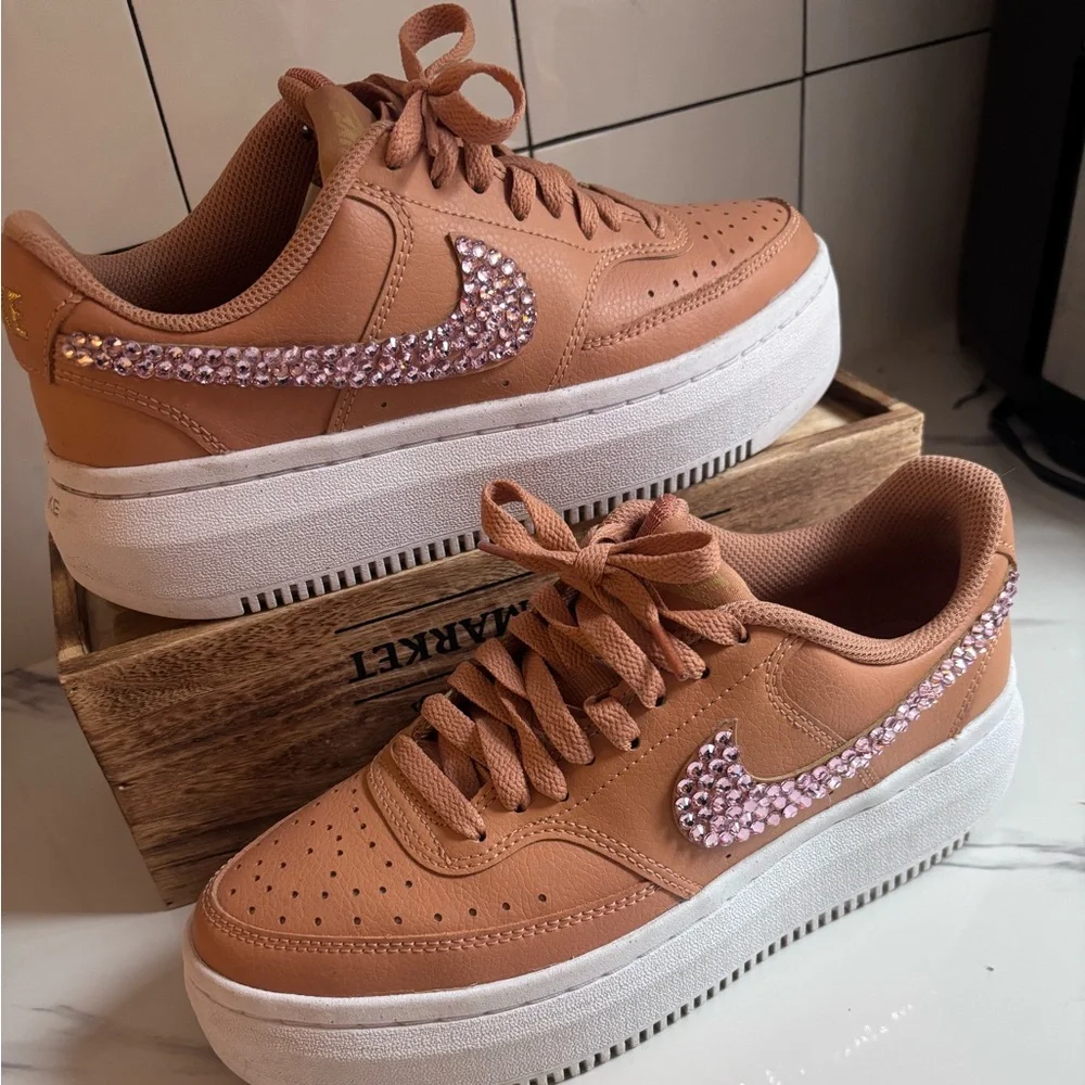 ❌SOLD❌ Size 8 nike court vision lows - Picture 2 of 7